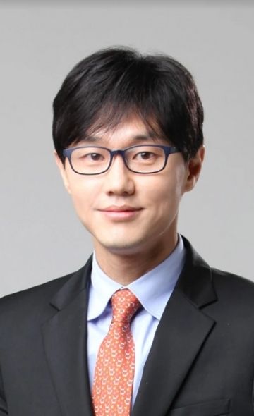 Доктор Чхве Юн Сок