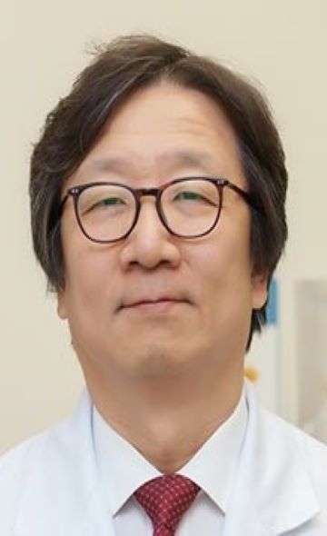 Доктор Юн Ку Канг