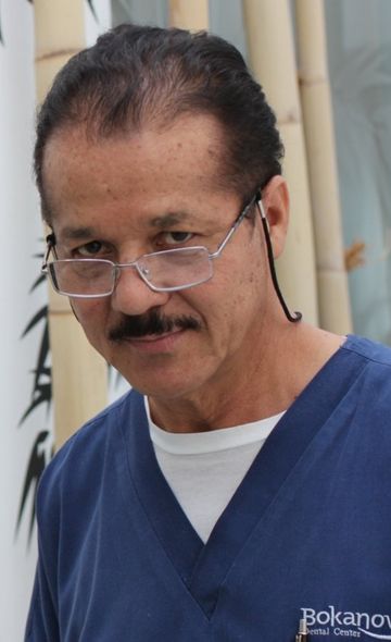Dr. Esteban Barragan