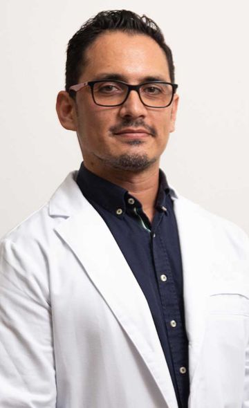 Dr. Mario Enrique Cardona Osuna