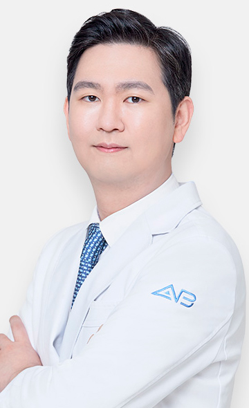 Доктор Иххён Сон