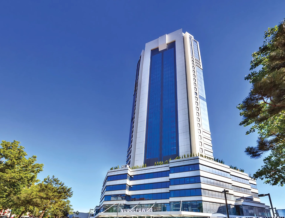 Dr. Mehmet Emre Dinç Rhinoplasty Center