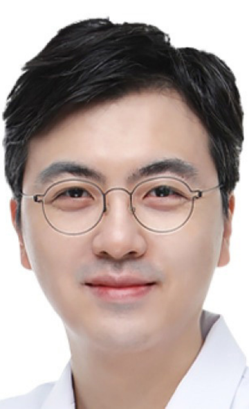 Dr. Kang Dongho